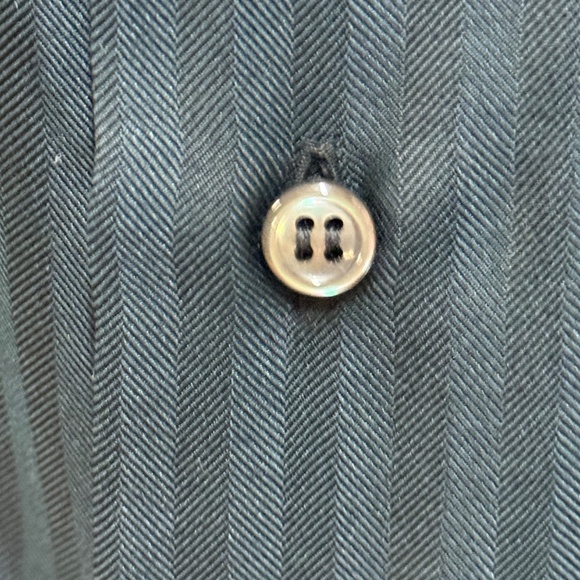 Brioni men’s dress shirt with cuffs - Picture 4 of 6